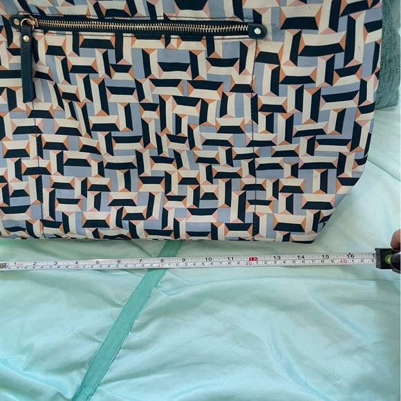 2/$10 A New Day Zippered Tote with laptop compartment - Picture 3 of 12